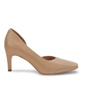 Elegant Tan Women's Pumps